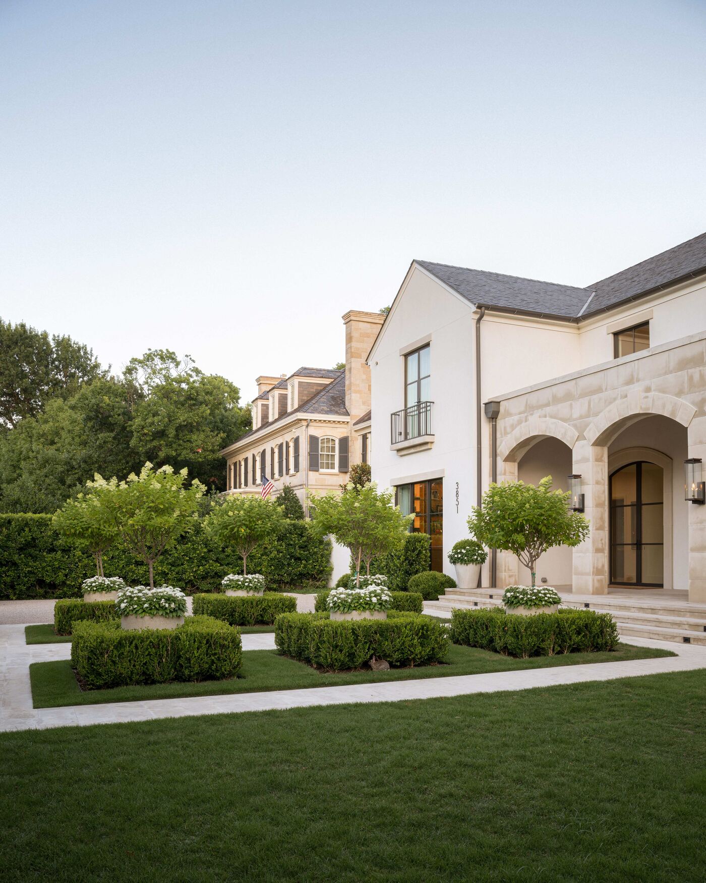 An intimate garden room